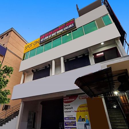Spot On New Golden Star Guest House Near Thirumangalam Metro Station Madras Buitenkant foto